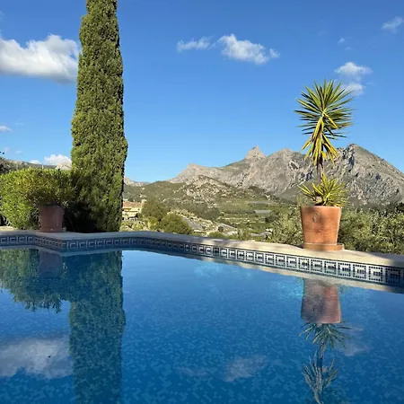 Casa Capelletes - Mediterranean Mountain