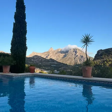 Casa Capelletes - Mediterranean Mountain Bolulla
